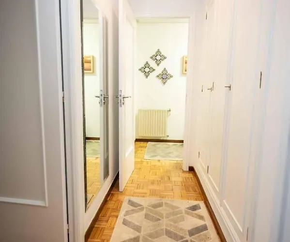 Piso Mila Апартаменты *